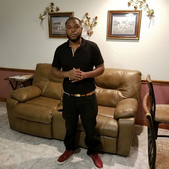 Meet your Posher, Marlon - Picture 1 of 1